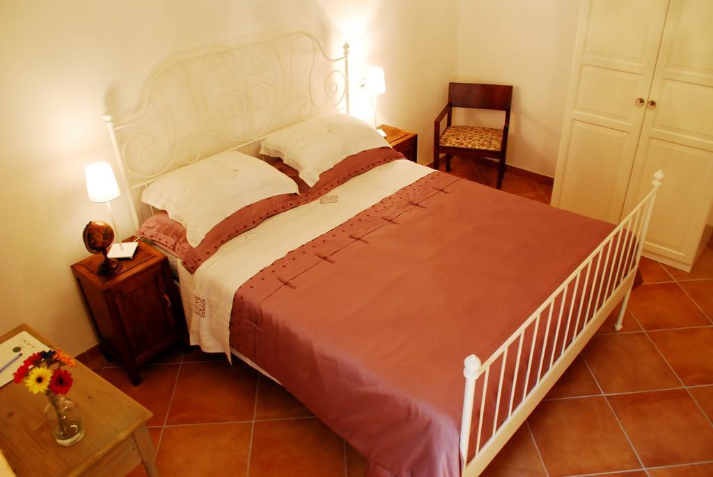 Le Stanze Dei Nonni Bed & Breakfast Avellino Ruang foto